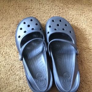 Women’s size 7 Crocs